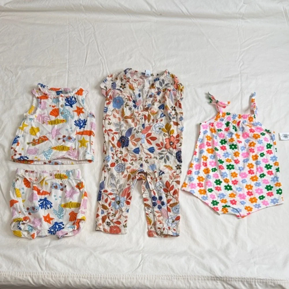 NEW WITH TAGS Mixed Pattern Baby Outfit Bundle - Floral, Sea Life & Daisy Prints